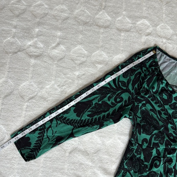 IGIGI Green Black Wrap Dress 12 Made USA Long Sleeve Stretch Midi Holiday Chic - Picture 7 of 11